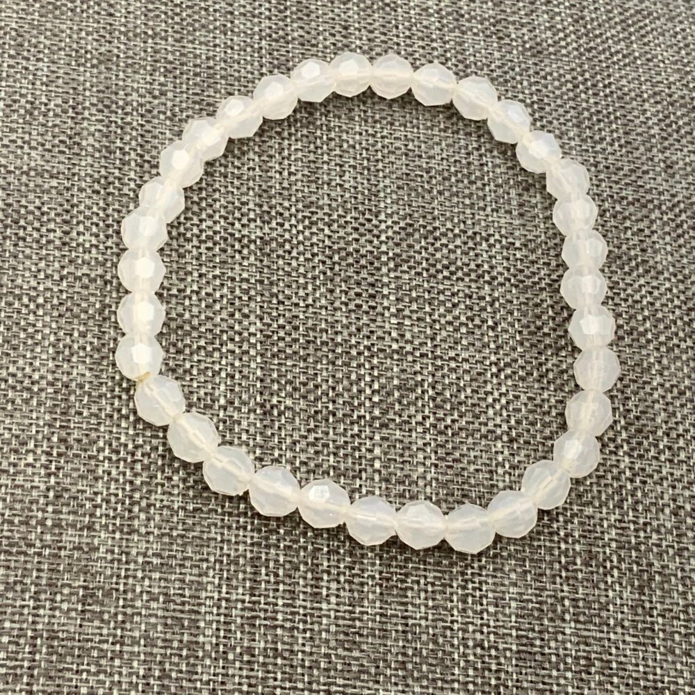 Opalescent Faceted Stretch Bracelet Milky Iridescent